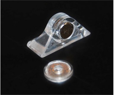 Magnetic Catch 2 Pieces Clear