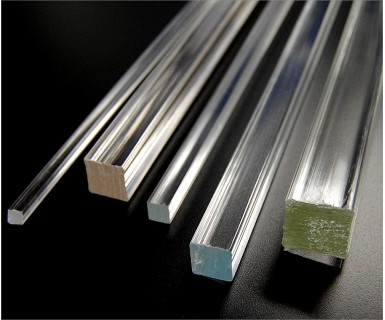 Square Extruded Acrylic Bar